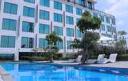 Swimming Pool 4 Eastern Hotel Bojonegoro 