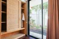 In-room Bathroom Villa Bima II