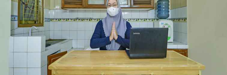 Lobi OYO 90892 My Guest House Syariah