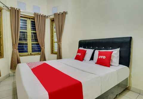 Bedroom OYO 90892 My Guest House Syariah