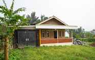 Bangunan 4 OYO Homes 90914 Eco Tourism Desa Cipada Bukit Senyum Homestay Syariah
