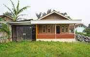 Bangunan 2 OYO Homes 90914 Eco Tourism Desa Cipada Bukit Senyum Homestay Syariah