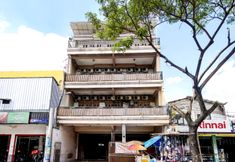 Exterior 3 OYO Flagship 90890 Bratang Gede Residence