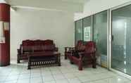 Lobby 7 SPOT ON 90894 Icarus Home Syariah
