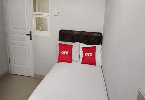 Bedroom OYO 90901 Taman Daun