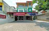 Luar Bangunan 2 SUPER OYO 90905 Dangau Datuk Guesthouse