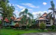 Exterior 4 OYO 90923 Makassar Cottage