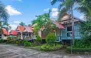 Exterior 3 OYO 90923 Makassar Cottage