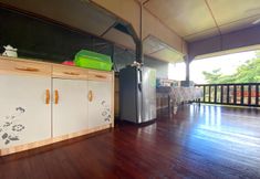 Lobby 7 OYO HOME 90286 Yuna Bamboo Rest & Stay