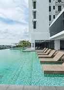 SWIMMING_POOL OYO HOME 90452 1 Tebrau Residence Jep Dream House