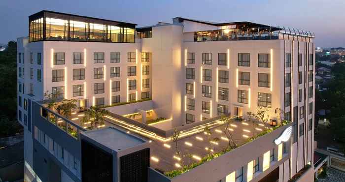 Exterior Hotel Aruss Semarang