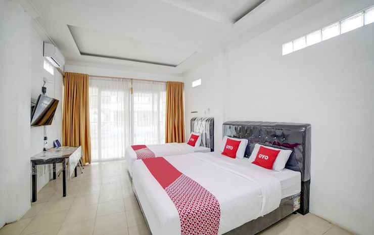 OYO 90920 Agave Hotel Danau Toba - Suite Triple