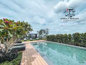 Swimming Pool 4 Beacon Executive Suites by Simply Penang