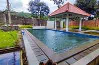 Kolam Renang Villa Rose Gunung Bunder by Ruang Nyaman