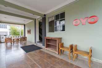 Lobi 4 OYO 90451 Bangi Moya Guesthouse