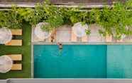 สระว่ายน้ำ 5 Monolocale Resort Seminyak by Ini Vie Hospitality