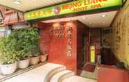 Bangunan 2 Peace Hotel by RedDoorz