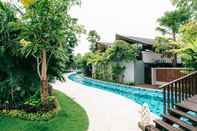 สระว่ายน้ำ Villa Jefna I