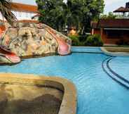 Swimming Pool 5 De Palma Resort Kuala Selangor