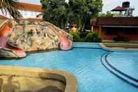 Swimming Pool De Palma Resort Kuala Selangor