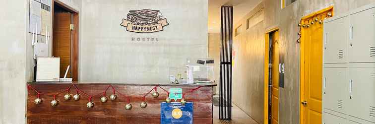 Lobby Vaccinated Staff - OYO 852 Happynest Hostel