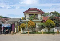 Exterior 4 SPOT ON 90928 Wisma Asri Putra Syariah