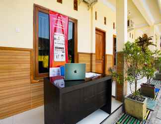 Lobi 2 OYO 90936 Dien Homestay Syariah