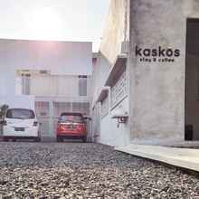 Exterior 4 Kaskos Stay & Coffee (Syariah)