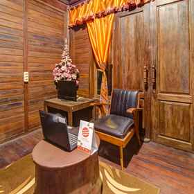 Lobby 7 OYO Homes 90948 Desa Wisata Kampung Majapahit, Gentong Temple Hotels