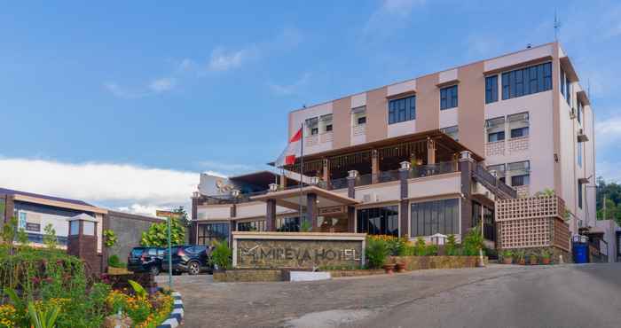 Luar Bangunan Mireya Hotel Sorowako