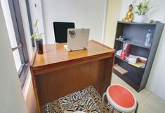 Lobby 5 SUPER OYO 90950 Forzando House