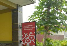 Exterior 5 OYO 90951 Anugerah Syariah Homestay