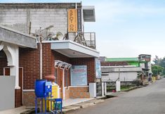 Exterior 2 OYO Homes 91009 Eco Tourism Desa Cibodas Areng 4 Syariah