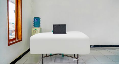 Lobi 2 OYO Homes 91002 Eco Tourism Desa Cibodas Areng 3 Syariah