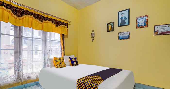 Bedroom OYO Homes 91002 Eco Tourism Desa Cibodas Areng 3 Syariah