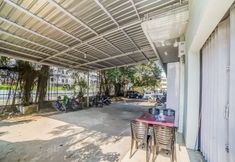 Exterior 6 OYO 90994 Ada Guest House