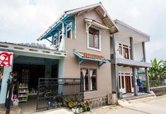 Exterior 3 OYO Homes 91006 Eco Tourism Desa Cibodas Areng 5 Syariah