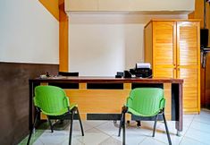 Lobby 5 OYO 90979 Ryfana Residence Syariah