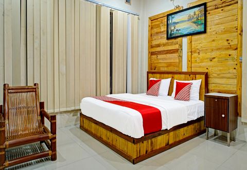 Bedroom OYO 90979 Ryfana Residence Syariah