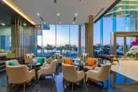 Quầy bar, cafe và phòng lounge Le Sands Oceanfront Danang Hotel