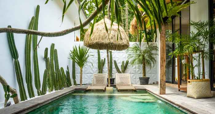Swimming Pool Jogja Life Villas With Private Pool