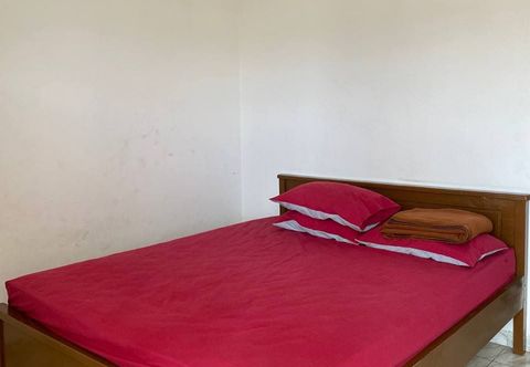 Bedroom OYO 90960 Putih Salju Homestay Syariah
