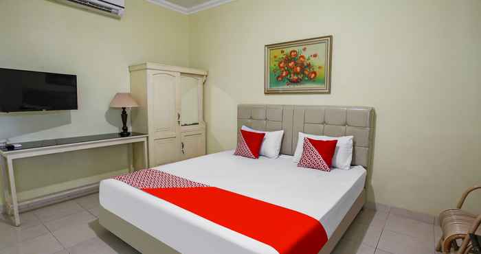 Bedroom OYO 90968 Graha Family Guest House