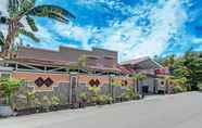 Luar Bangunan 4 OYO 90969 Nirwana Guest House