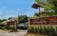 Luar Bangunan 3 OYO 92430 Anora Homestay