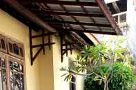 Luar Bangunan MonaMary House