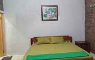 Kamar Tidur 2 MonaMary House