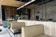 Bar, Kafe, dan Lounge GRAND MIAMI HOTEL