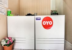 Lobby 6 OYO 90949 Apartement Cibubur Village Kaisar Property