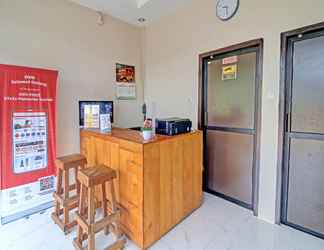 Lobby 2 OYO 91022 STeZe Homestay Syariah